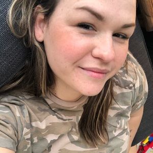 Meet your Posher, Alaina